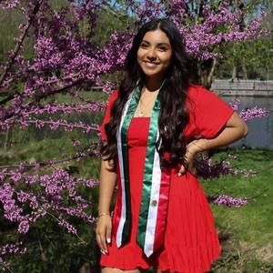 Meet your Posher, Daniela